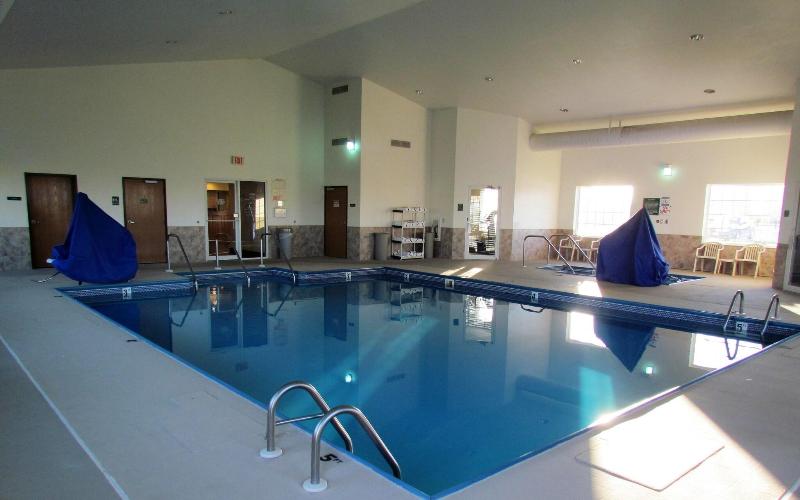 Oak Hill Inn Suites image