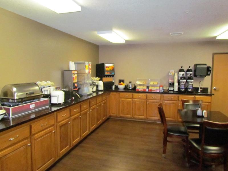 Oak Hill Inn Suites image