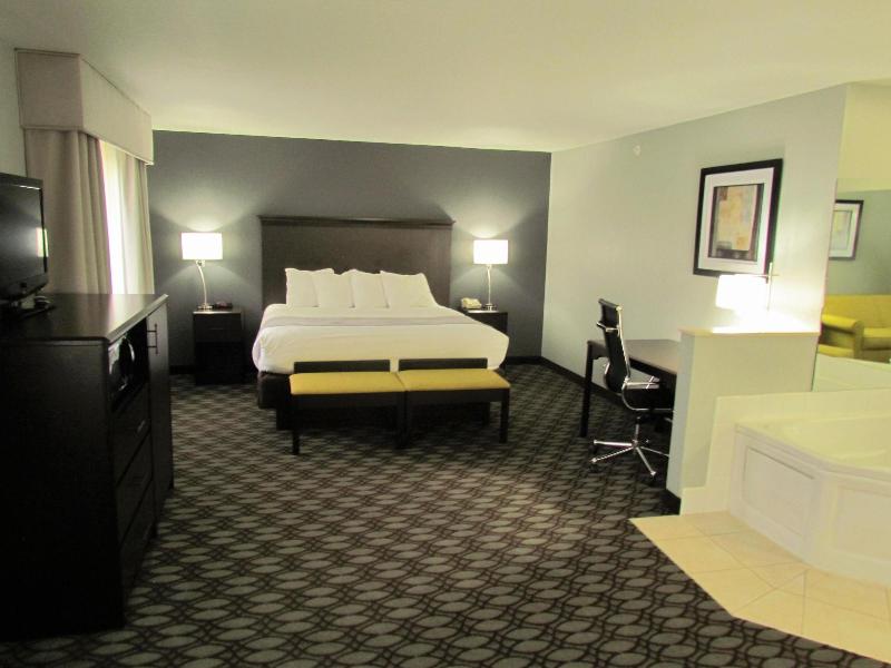 Oak Hill Inn Suites image
