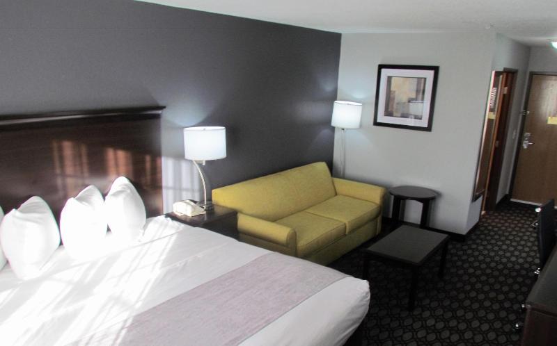 Oak Hill Inn Suites image