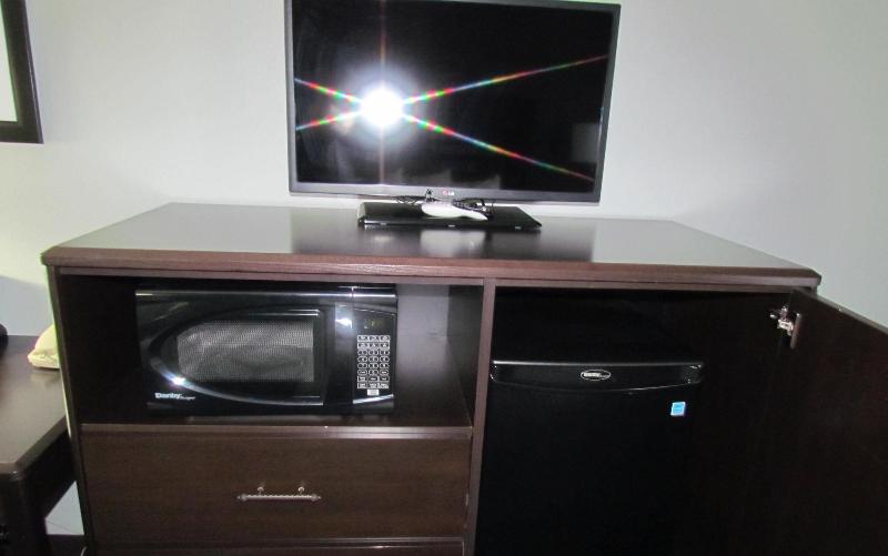 Oak Hill Inn Suites image