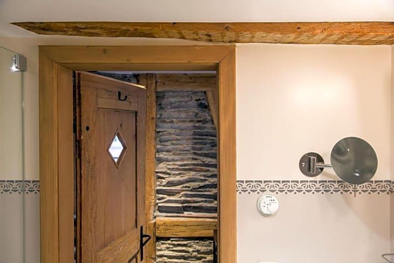 Boutique Hotel Adara image