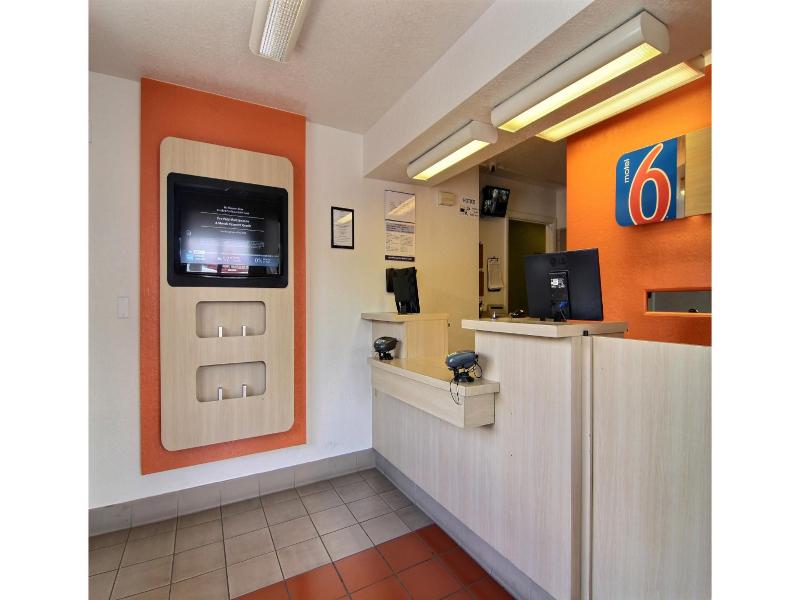 Motel 6 Albuquerque, NM - Midtown — view