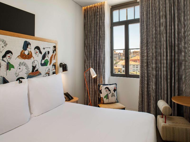 Se Catedral Hotel Porto, Tapestry Collection by Hi image