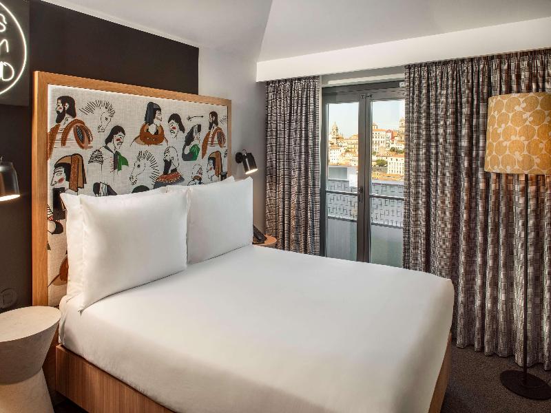 Se Catedral Hotel Porto, Tapestry Collection by Hi image