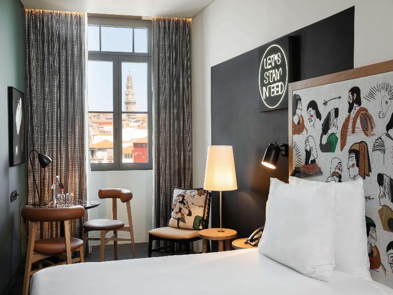 Se Catedral Hotel Porto, Tapestry Collection by Hi image