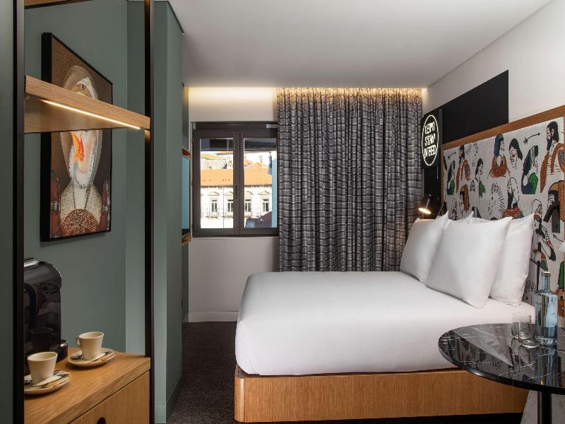 Se Catedral Hotel Porto, Tapestry Collection by Hi image