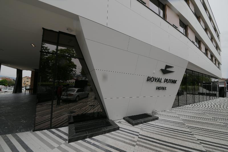 Royal Putnik image