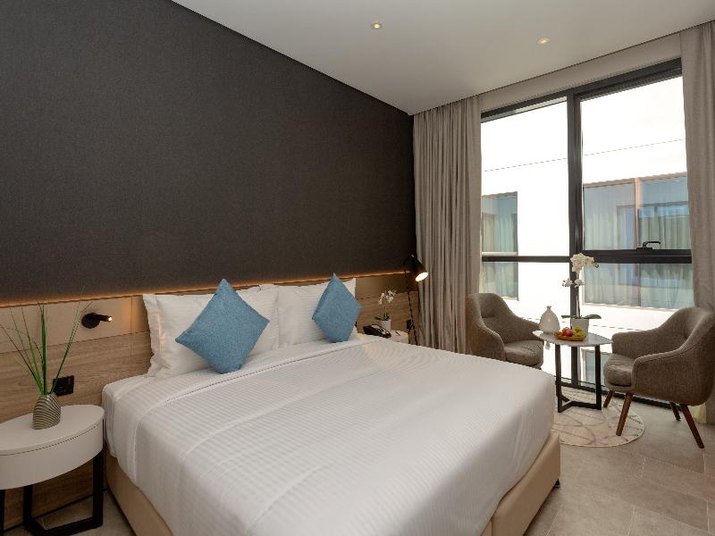 Beach Walk Hotel image