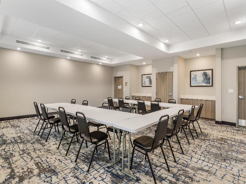 Best Western Plus Mid County image