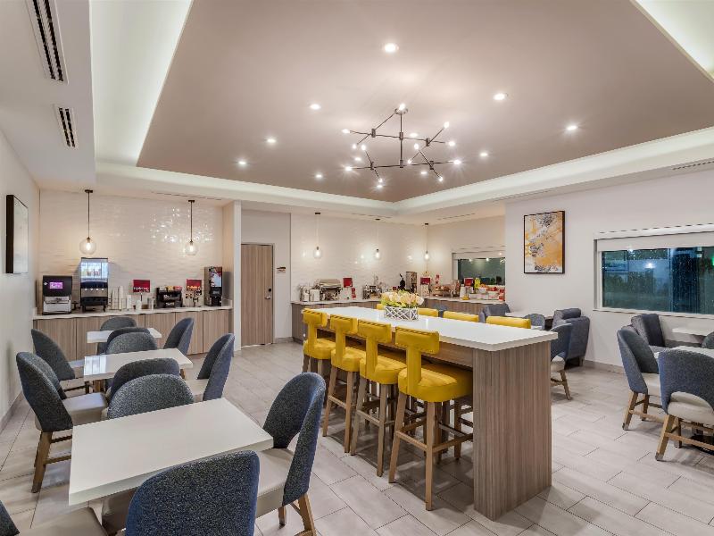 Best Western Plus Mid County image