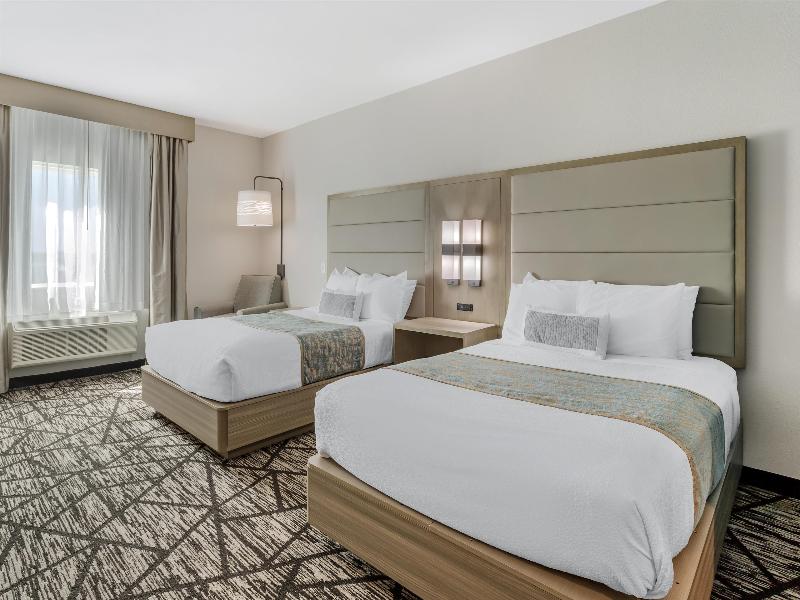 Best Western Plus Mid County image