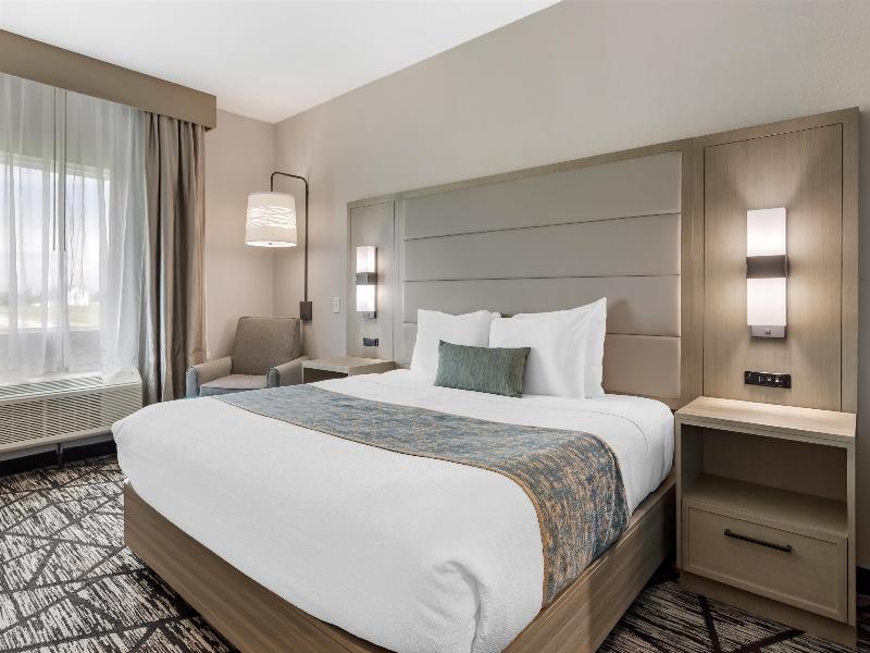 Best Western Plus Mid County image