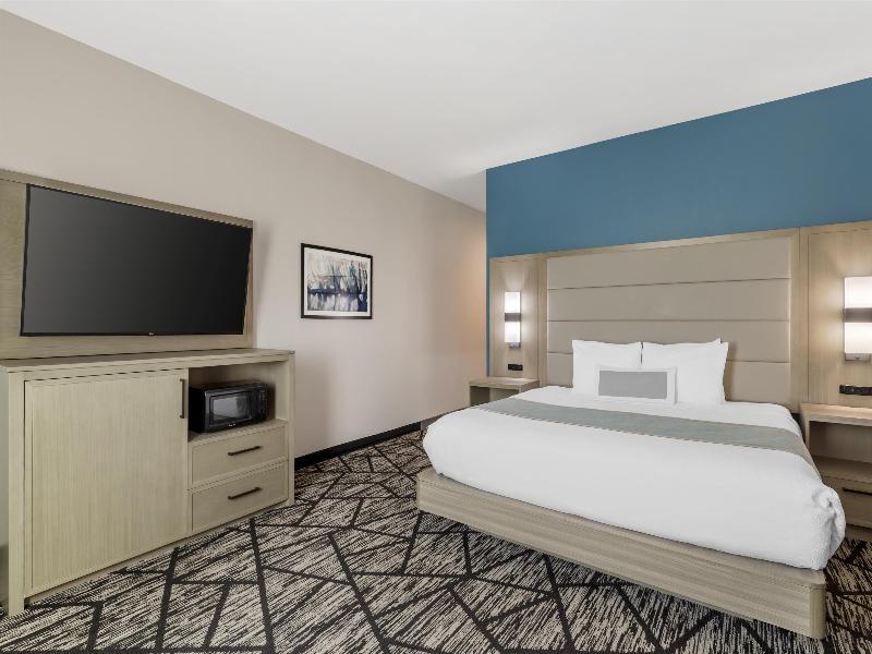 Best Western Plus Mid County image