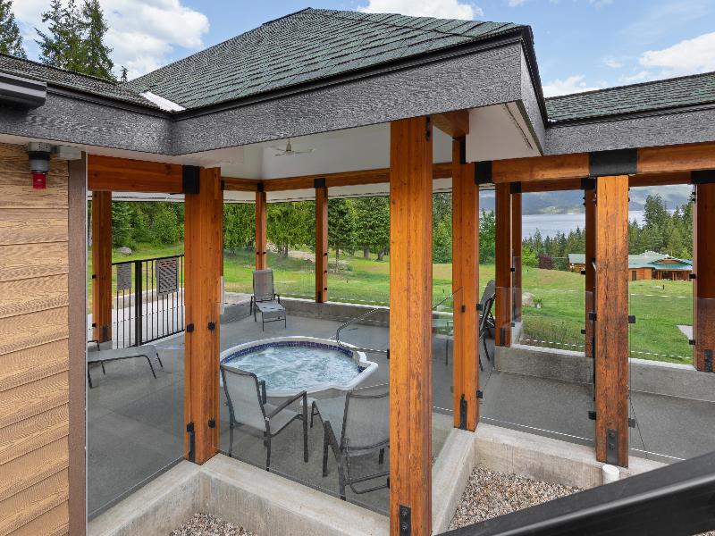 Kootenay Lakeview Resort , BW Signature Collection image