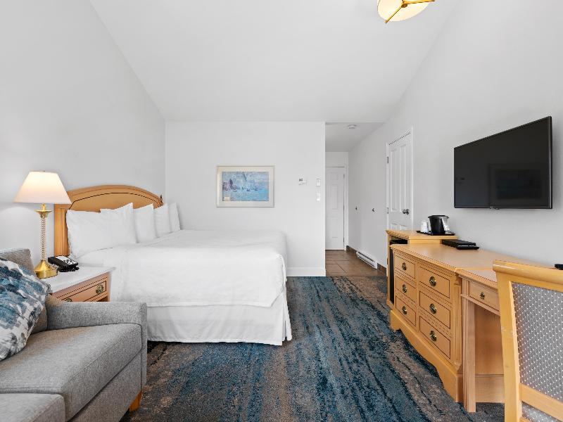 Kootenay Lakeview Resort , BW Signature Collection image