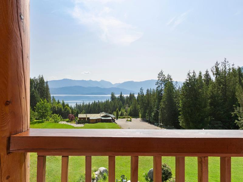 Kootenay Lakeview Resort , BW Signature Collection image