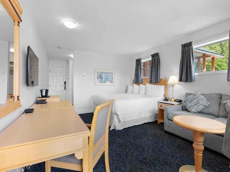 Kootenay Lakeview Resort , BW Signature Collection image