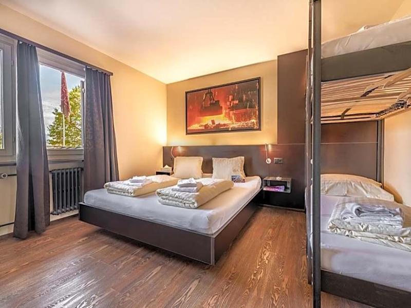 Ferus Hotel image