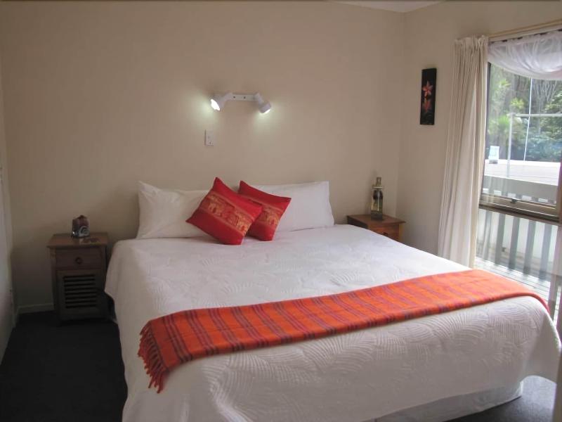 Tipi and Bob's Waterfront Lodge gallery photo 9