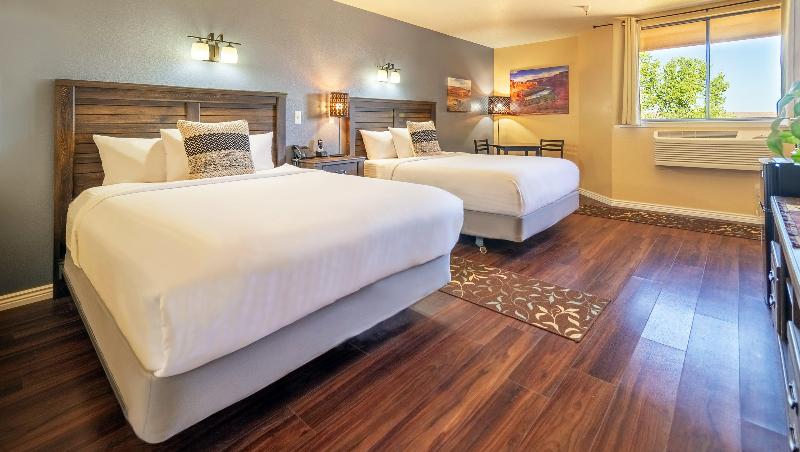 Ticaboo Lodge image
