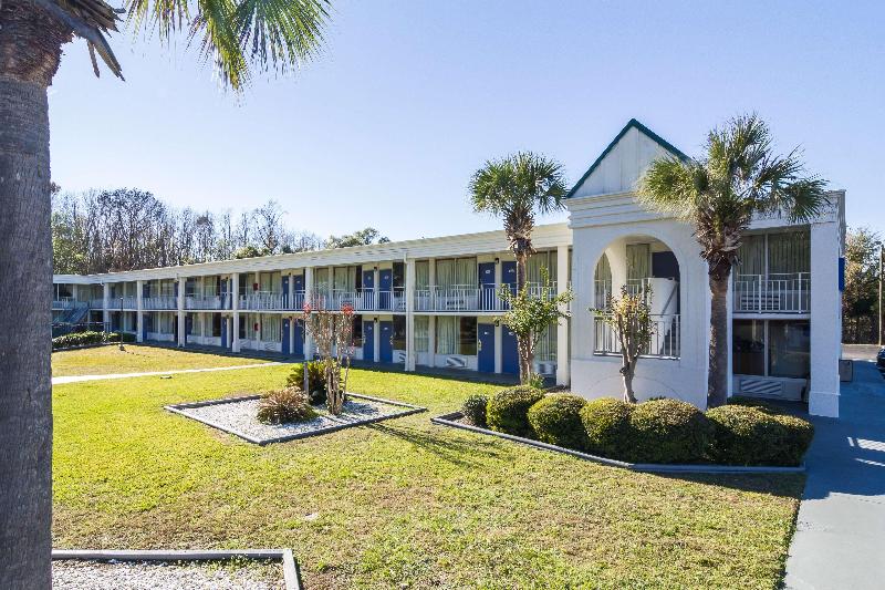 Motel 6 Townsend, Ga image