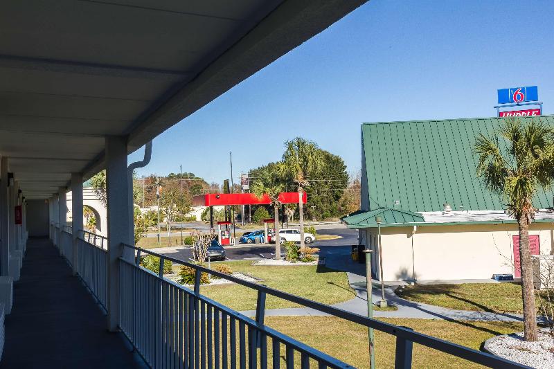 Motel 6 Townsend, Ga image
