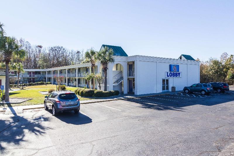 Motel 6 Townsend, Ga image