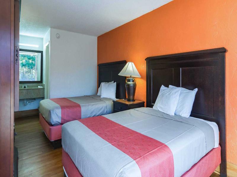 Motel 6 Townsend, GA image
