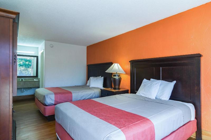 Motel 6 Townsend, Ga image