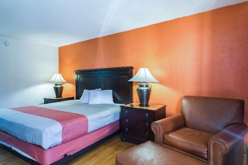 Motel 6 Townsend, Ga image
