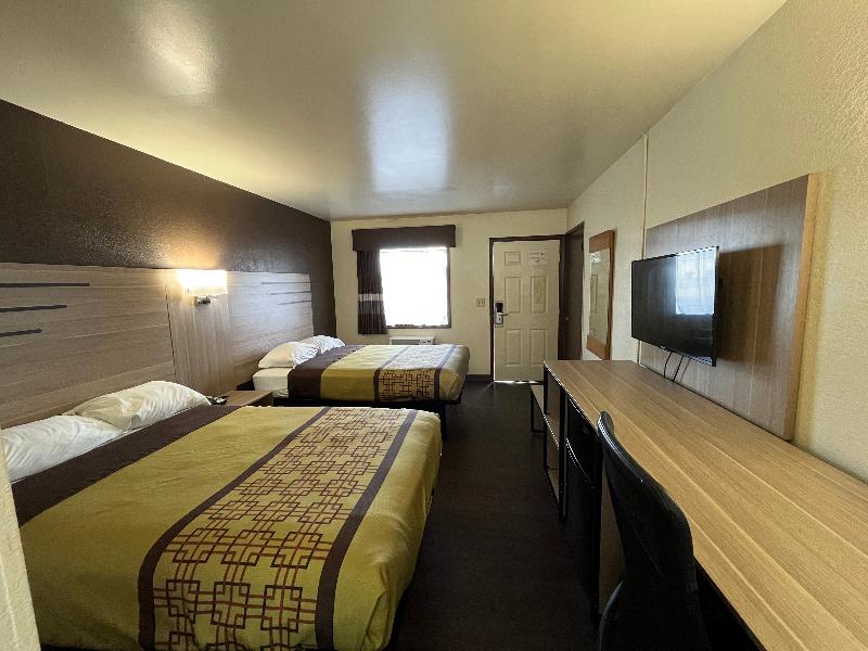 Bed room