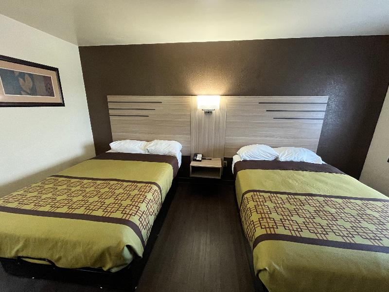 Bed room