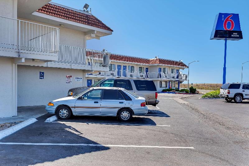Motel 6 Vallejo, CA - Six Flags West image