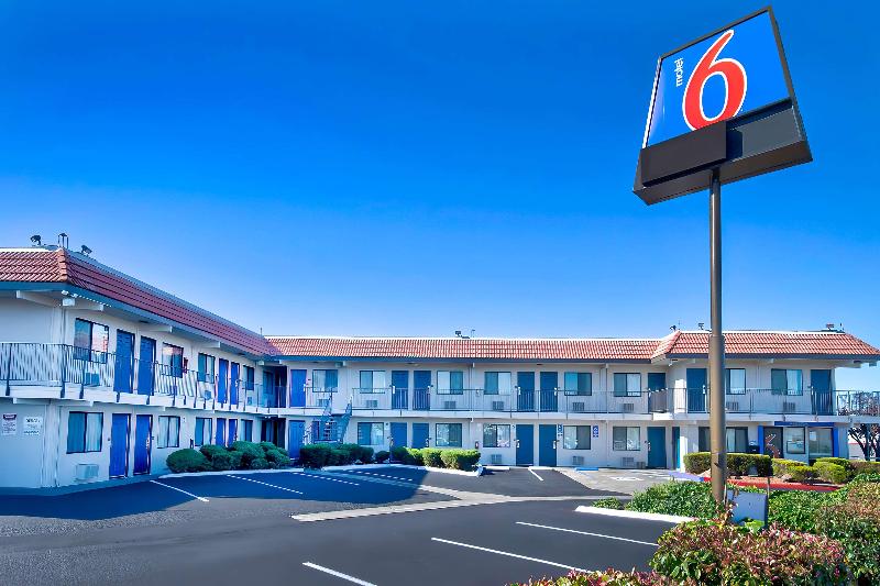 Motel 6 Vallejo, CA - Six Flags West image