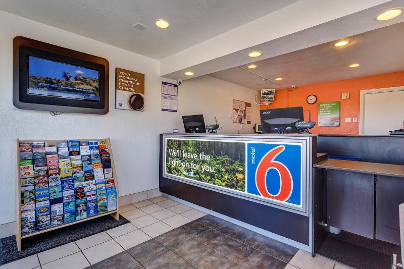 Motel 6 Vallejo, CA - Six Flags West image