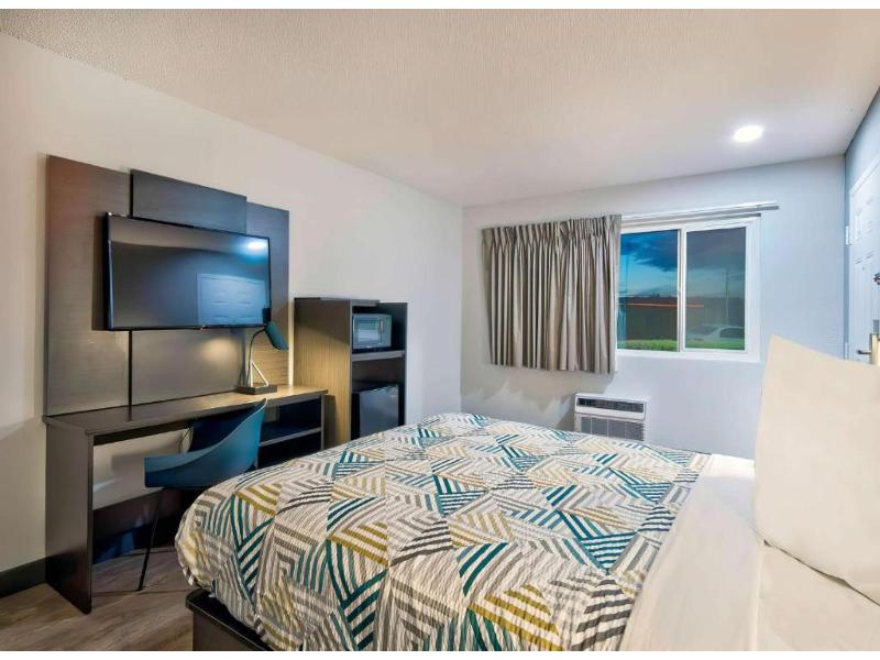 Motel 6 Vallejo, CA - Six Flags West image