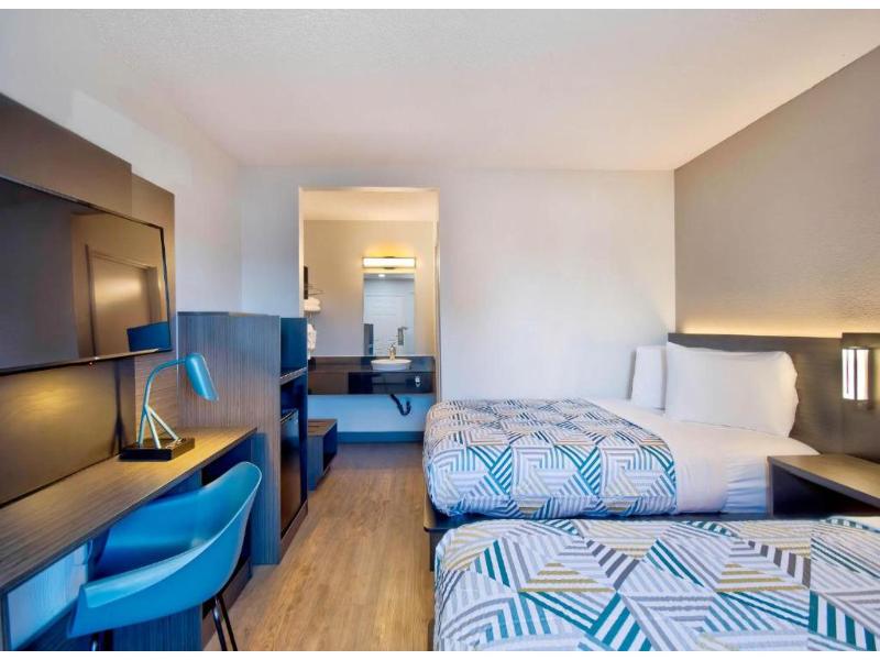 Motel 6 Vallejo, CA - Six Flags West image