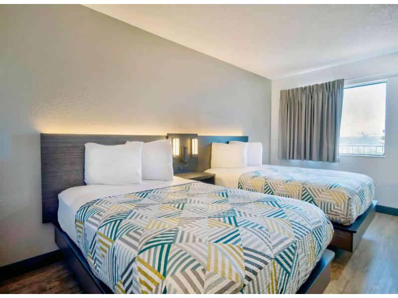 Motel 6 Vallejo, CA - Six Flags West image