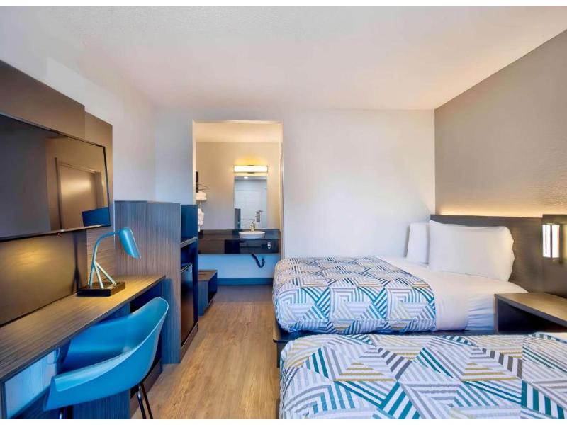Motel 6 Vallejo, CA - Six Flags West image
