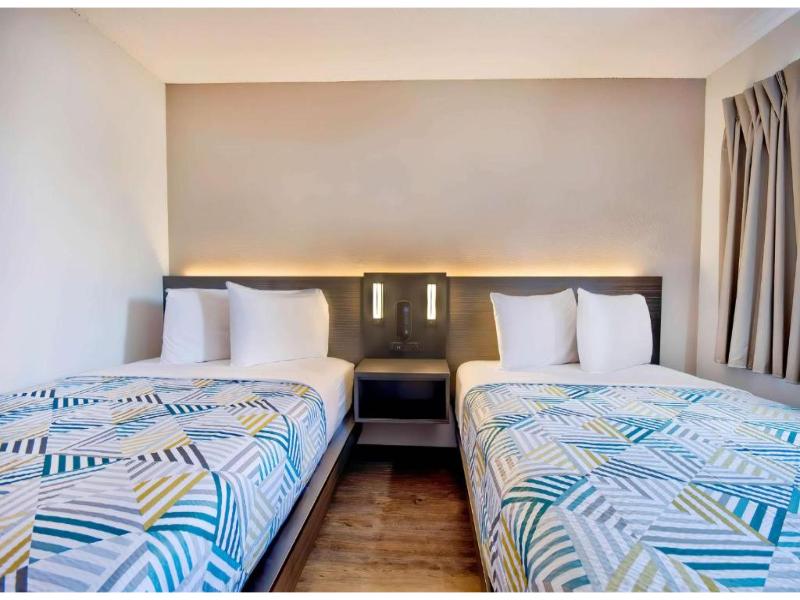 Motel 6 Vallejo, CA - Six Flags West image
