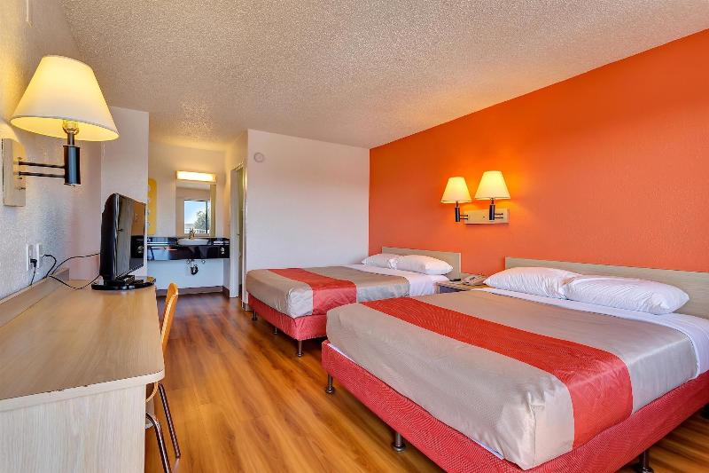 Motel 6 Vallejo, CA - Six Flags West image