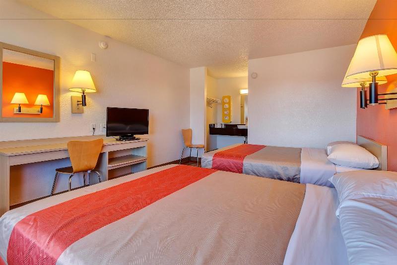 Motel 6 Vallejo, CA - Six Flags West image