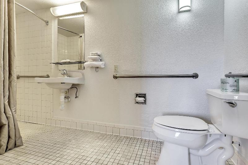 Motel 6 Vallejo, CA - Six Flags West image