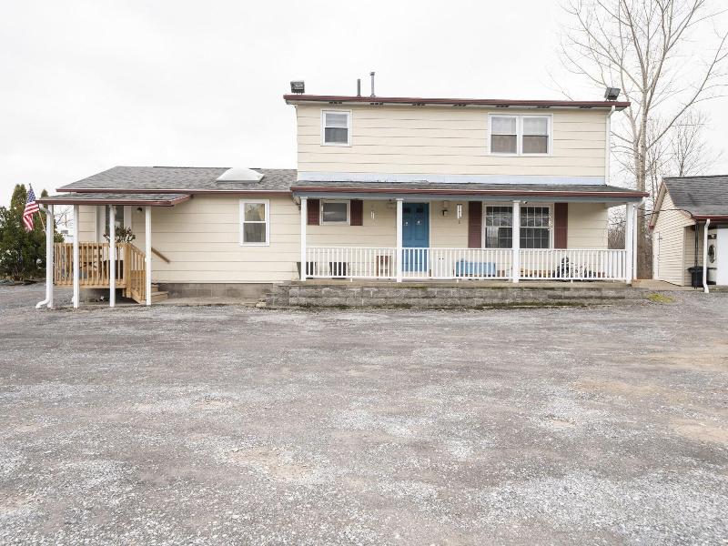 Starlite Motel Seneca Falls image