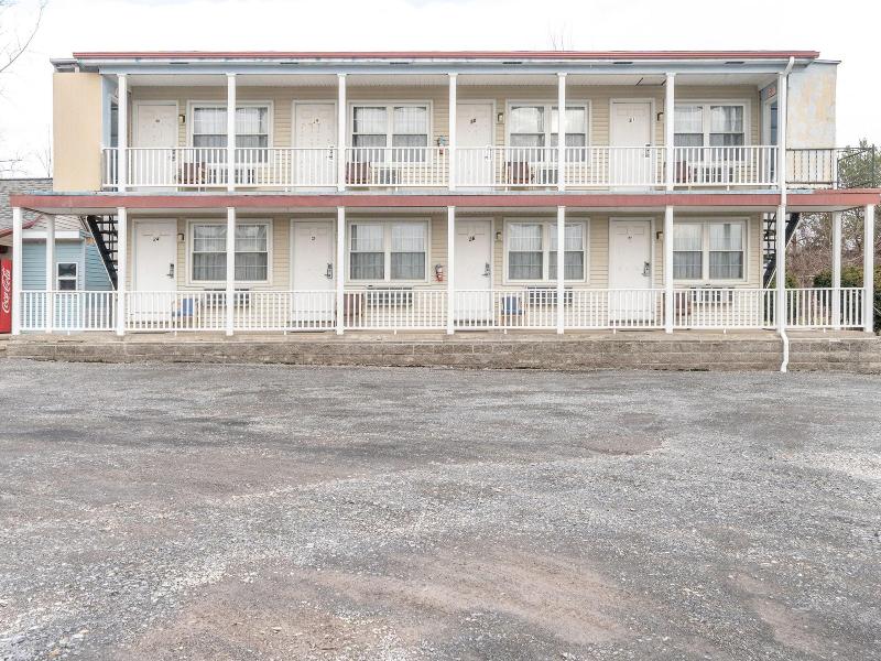 Starlite Motel Seneca Falls image