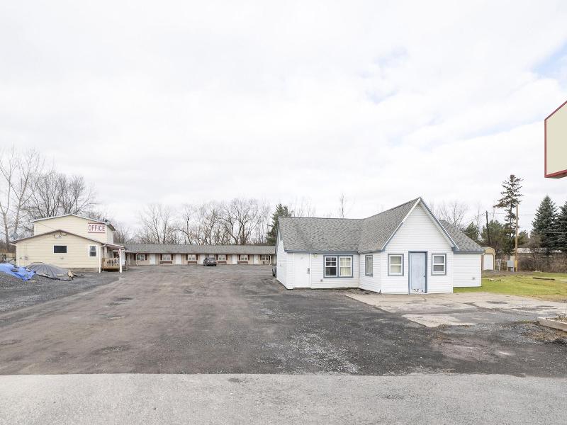 Starlite Motel Seneca Falls image