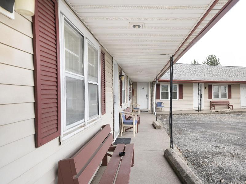 Starlite Motel Seneca Falls image