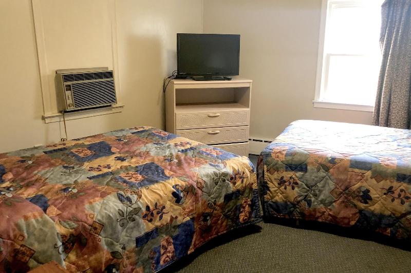Starlite Motel Seneca Falls image