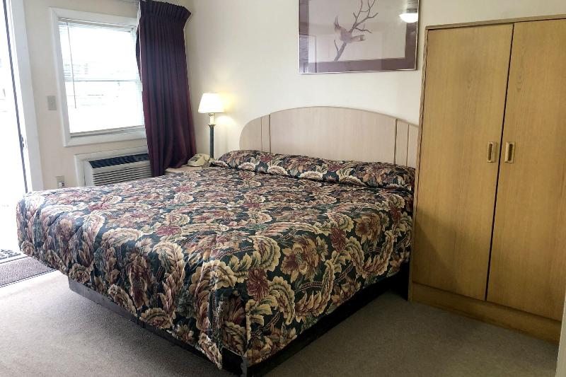Starlite Motel Seneca Falls image
